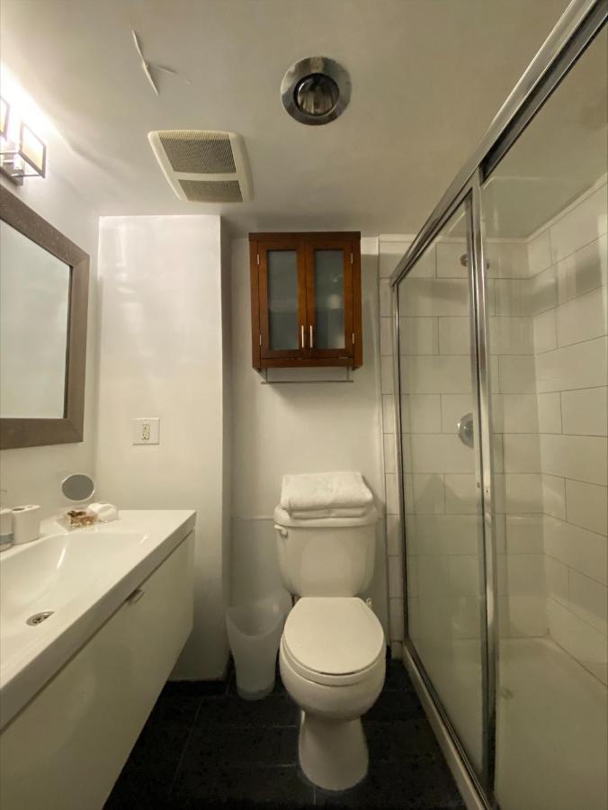 Lovely Condo Vancouver Esterno foto