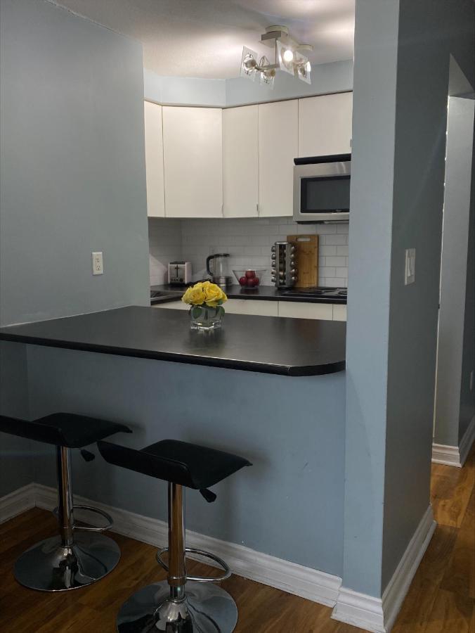 Lovely Condo Vancouver Esterno foto